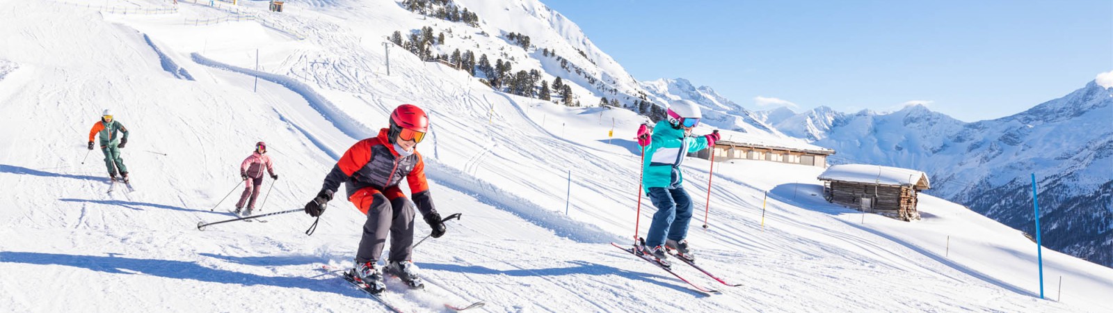 kinderen skien in Mayrhofen