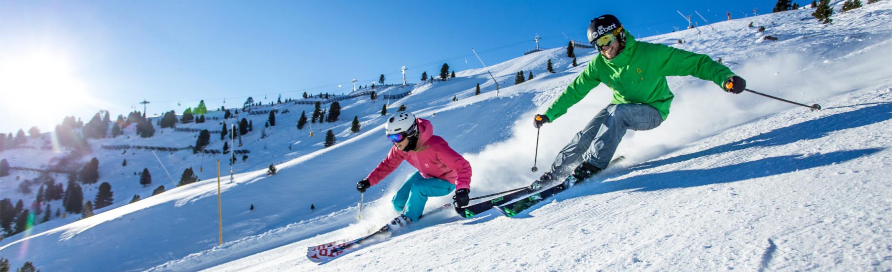 Skiers in Kaltenbach